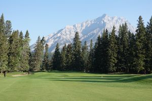 Banff Springs 7th Approach